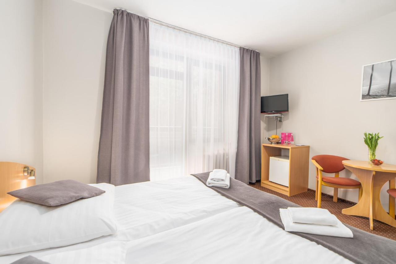 Seapark Hotel Wellness & Spa Колобжег Экстерьер фото