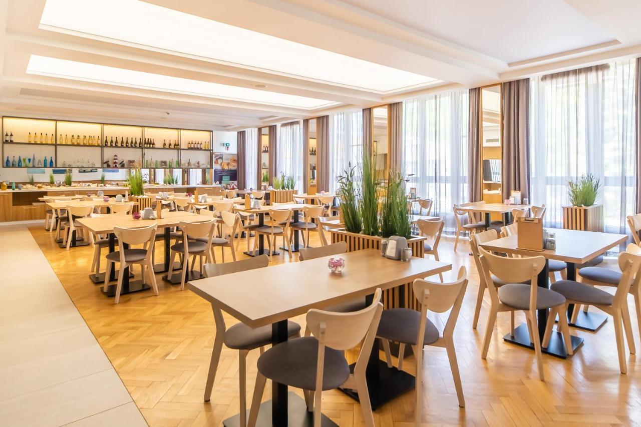Seapark Hotel Wellness & Spa Колобжег Экстерьер фото