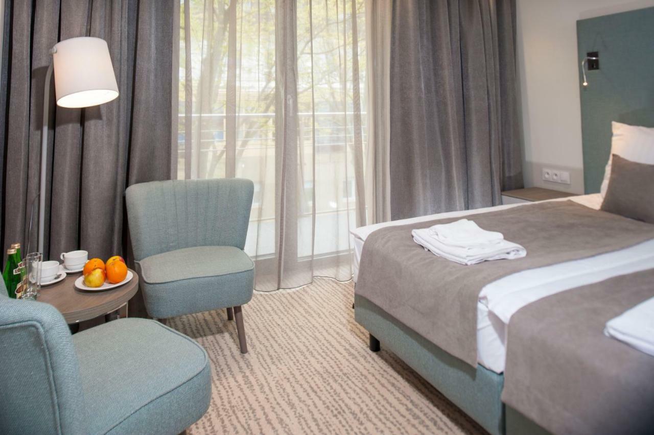 Seapark Hotel Wellness & Spa Колобжег Экстерьер фото